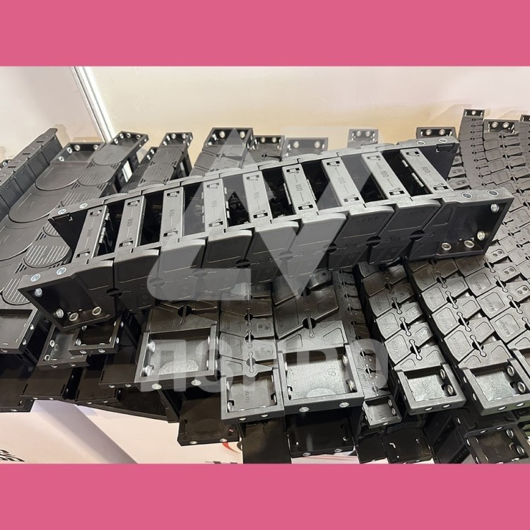 Промышленные пластиковые кабель-каналы (кабельные цепи, пр-во Китай)