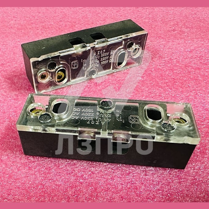 Выключатель (контакт дверей) AZ 07 SCHMERSAL