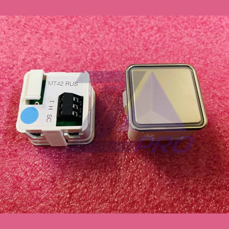 Модуль кнопочный "без символов" синяя подсветка MT42 RUS Schaefer