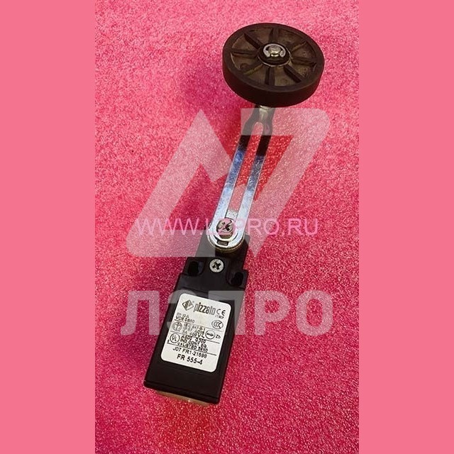 Выключатель концевой с регулируемым роликом FR 555-4 Pizzato