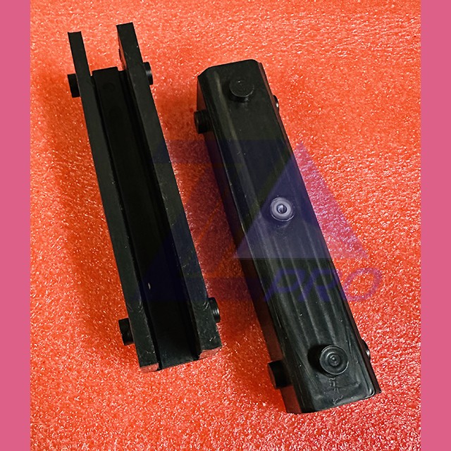 Вкладыш для лифта MONITOR 140x30x30 T16 7 PIN П-образный