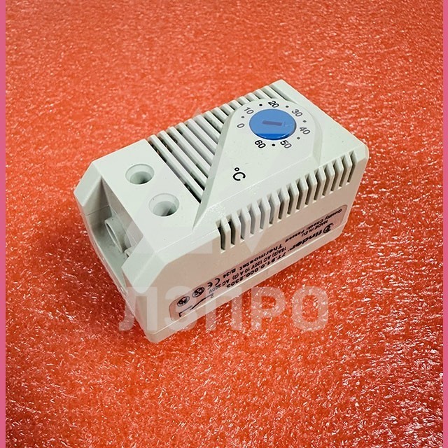 Термостат щитовой NO 7T.91.0.000.2303 Finder