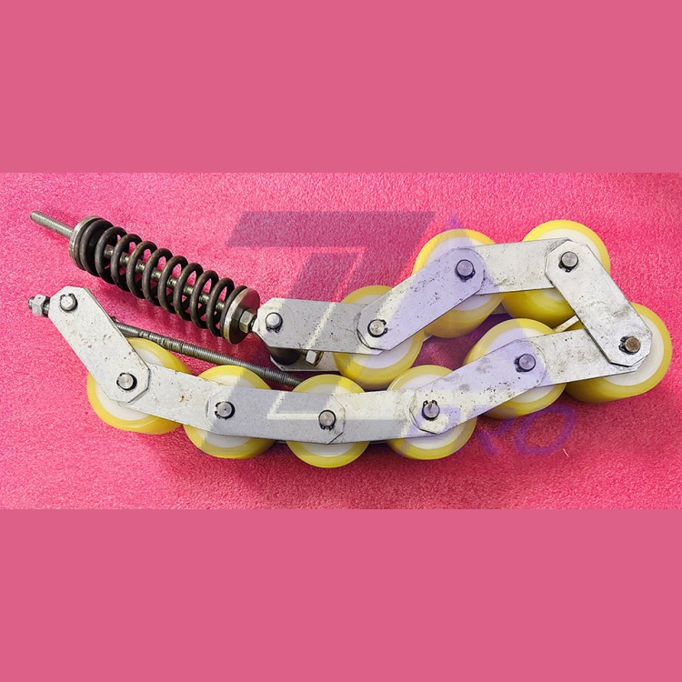 Цепь роликовая поручня эскалатора 9 роликов GAA332Z1 Otis