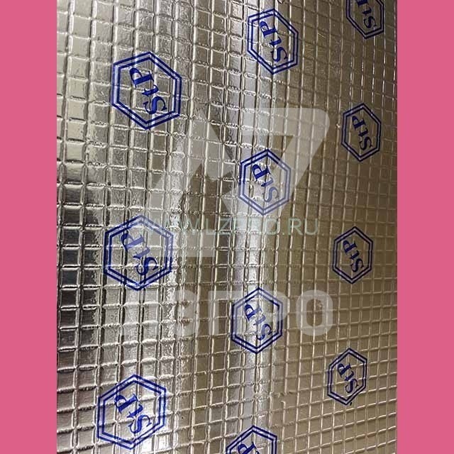 Шумоизоляция 530х750х3 мм StP