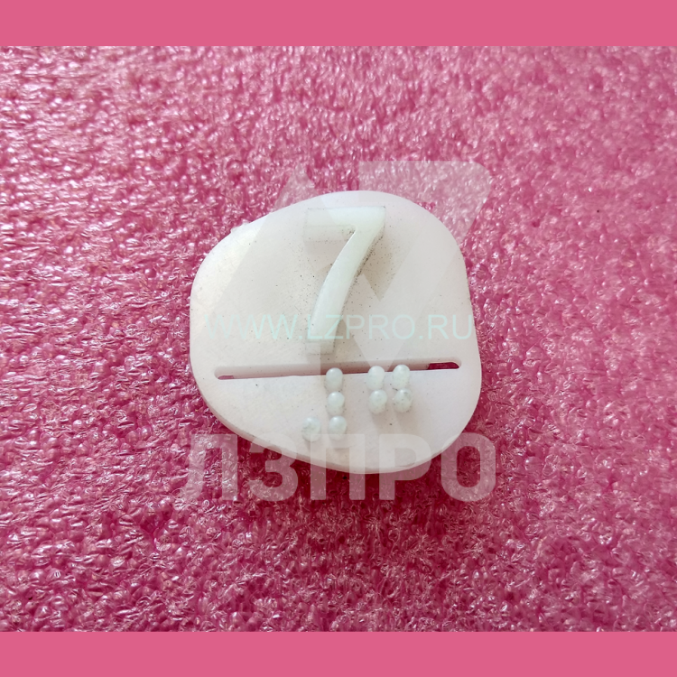 Вставка (чиклет) "7" Otis MAA251D107