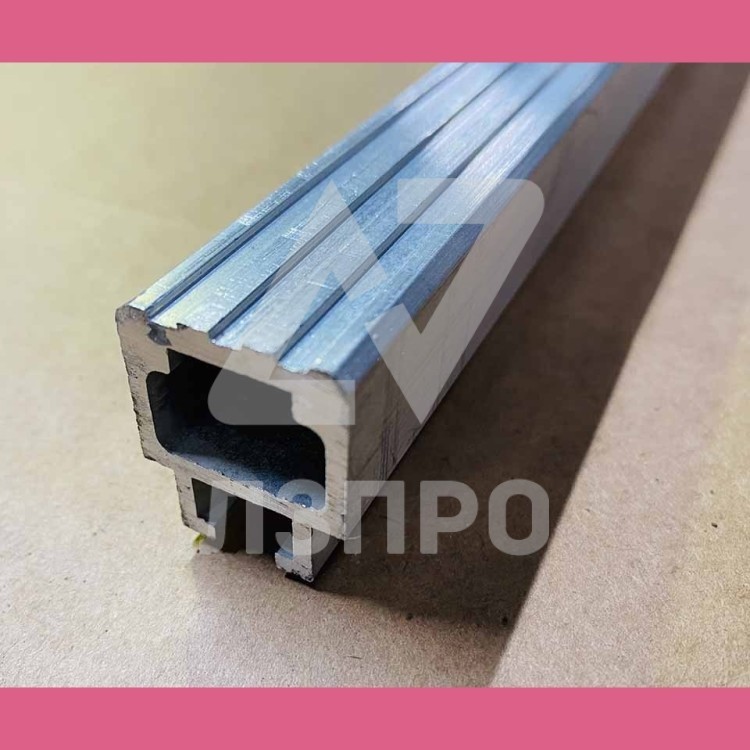 Порожек L-1300 мм с логотипом Otis FAA280CH15