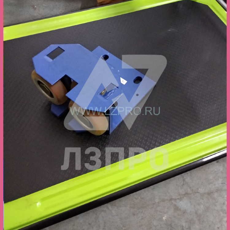 Башмак роликовый K-AAA24180AW  OTIS