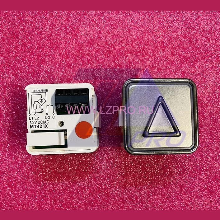 Кнопочный модуль "стрелка" красная подсветка MT42 IX Schaefer