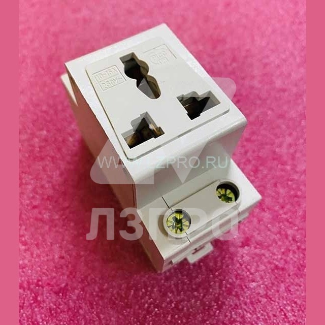 Модульная розетка с тремя вставками 1016A 250V AC-30