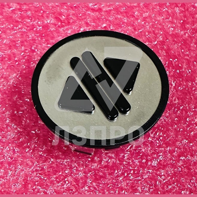 Толкатель кнопочного модуля (накладка) "<I>" черный KM801054G081 Kone