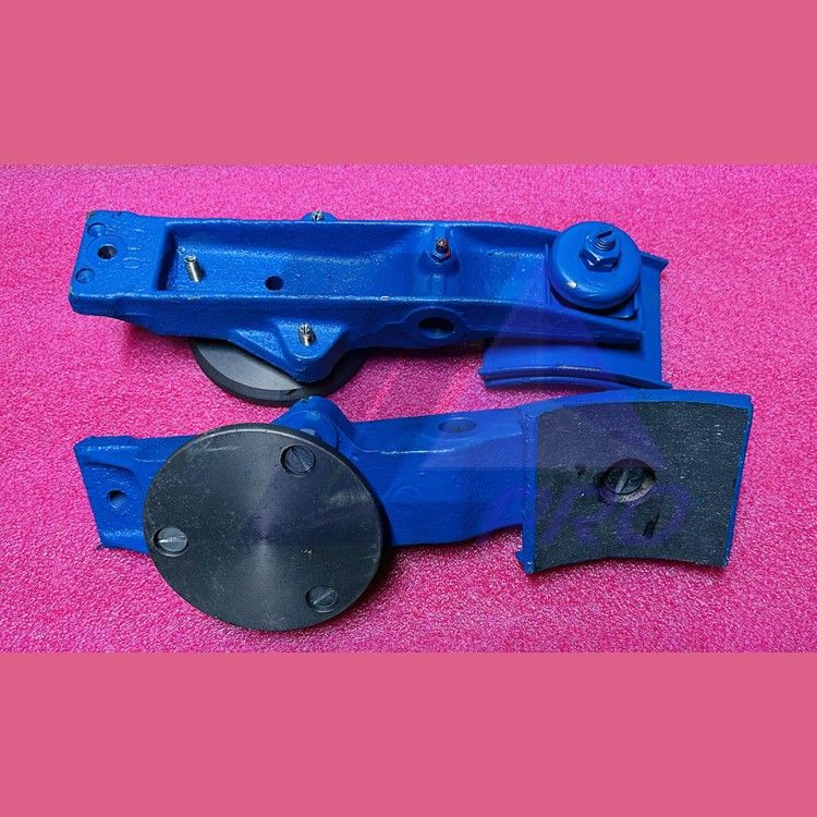 Рычаг тормоза в сборе к ЭМС-11 Н0610Б.02.22.120 МЛЗ