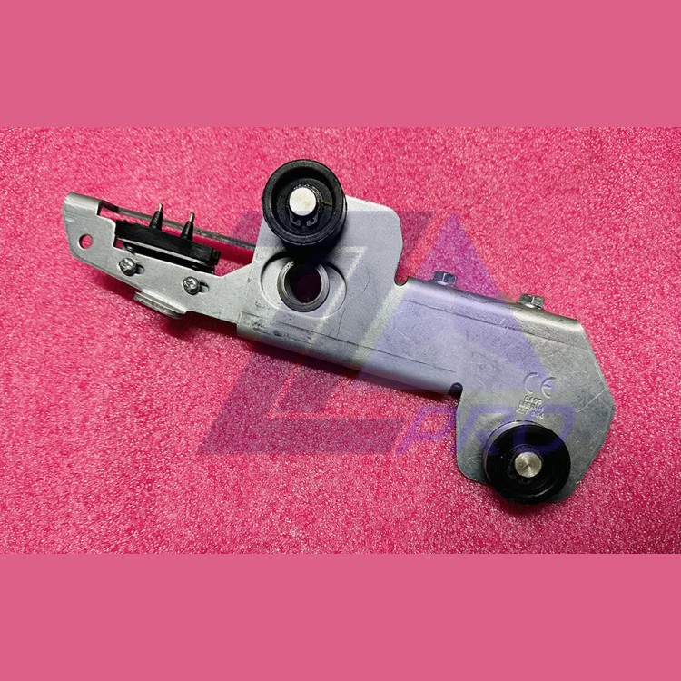 Замок дверей шахты левый (аналог CPP.4000RI000 Fermator) 0400 KLT.004 MERIM