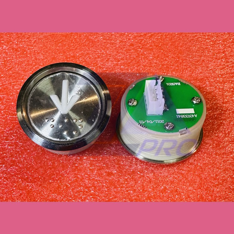 Кнопка "СТРЕЛКА ВНИЗ" (с шрифтом Брайля, белая круговая подсветка, тип BAS231) A4N33841 Otis