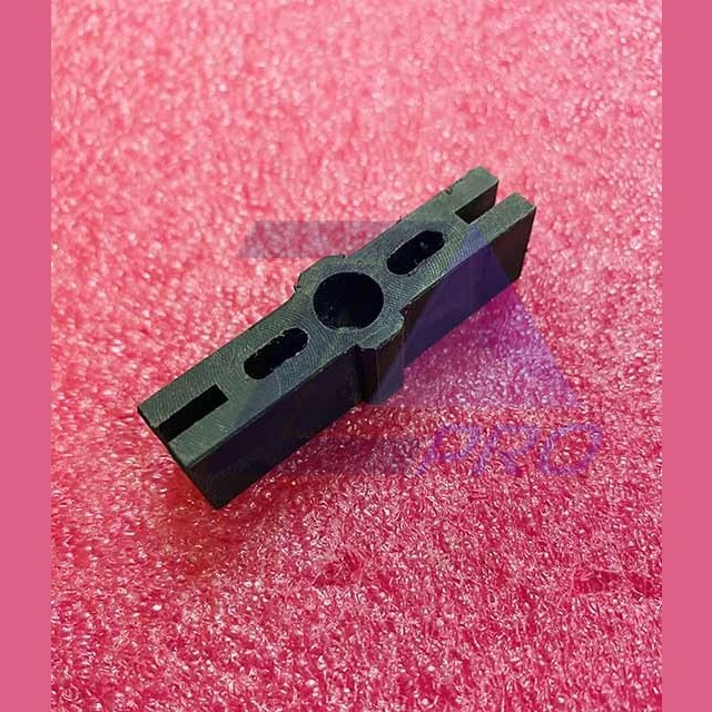 Башмак двери FAA470F1 Otis