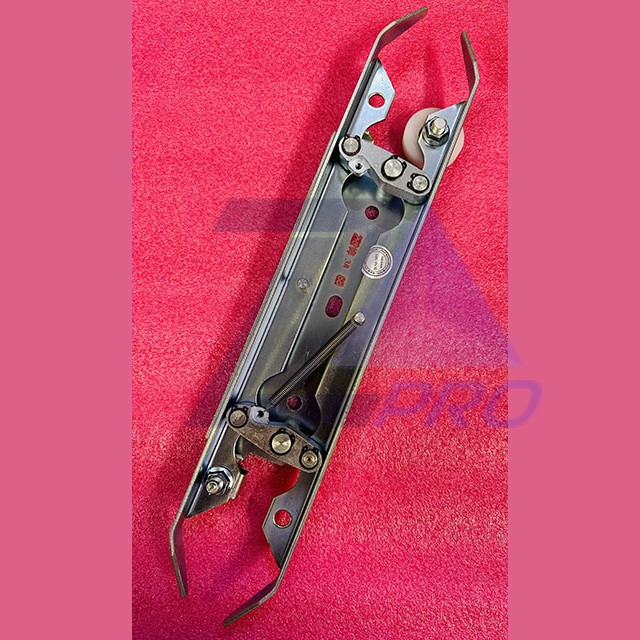 Отводка привода левая Varidor 30 968074 Schindler