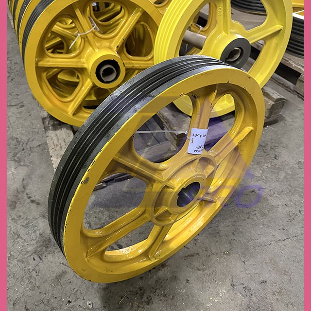 Шкив канатоведущий (620 мм, канаты 3x10, 5 мм) ZAA260A1 13VTR