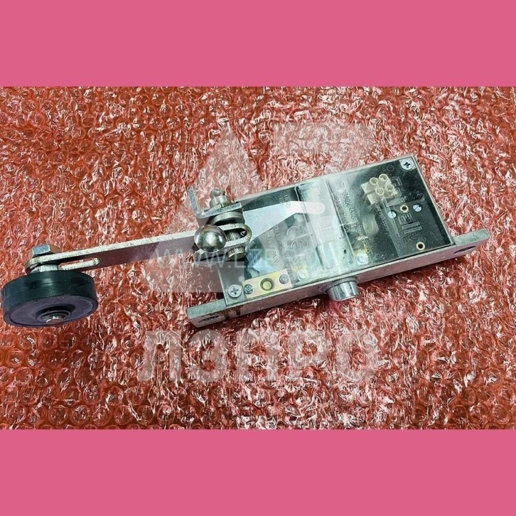 Замок двери (24Vcc, переднего действия, type 103) 03.103.0 FF Gervall