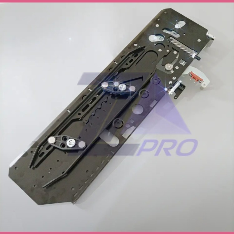 Отводка с замком левая NH=450мм L=670mm (cam offset 150-250 mm) MIDI/SUPRA 3201.12.0277V.. Selcom/Wittur